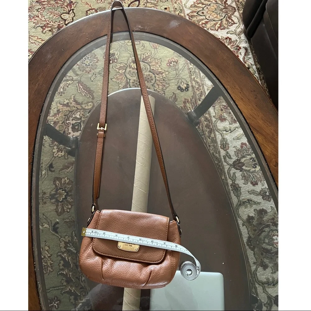 Michael Kors Cross Body Bag ($15 Bundle) - Picture 4 of 6
